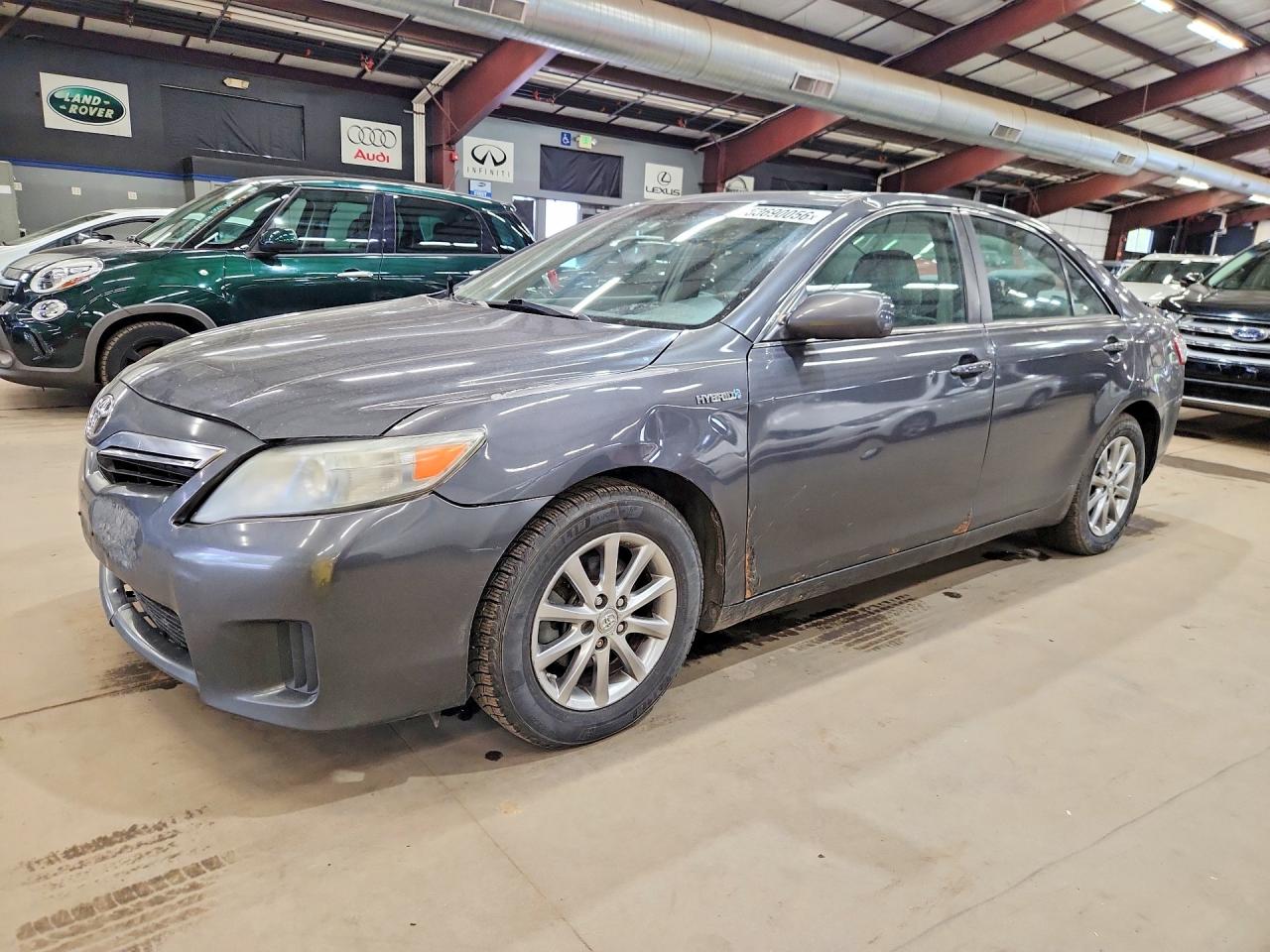 2011 TOYOTA CAMRY