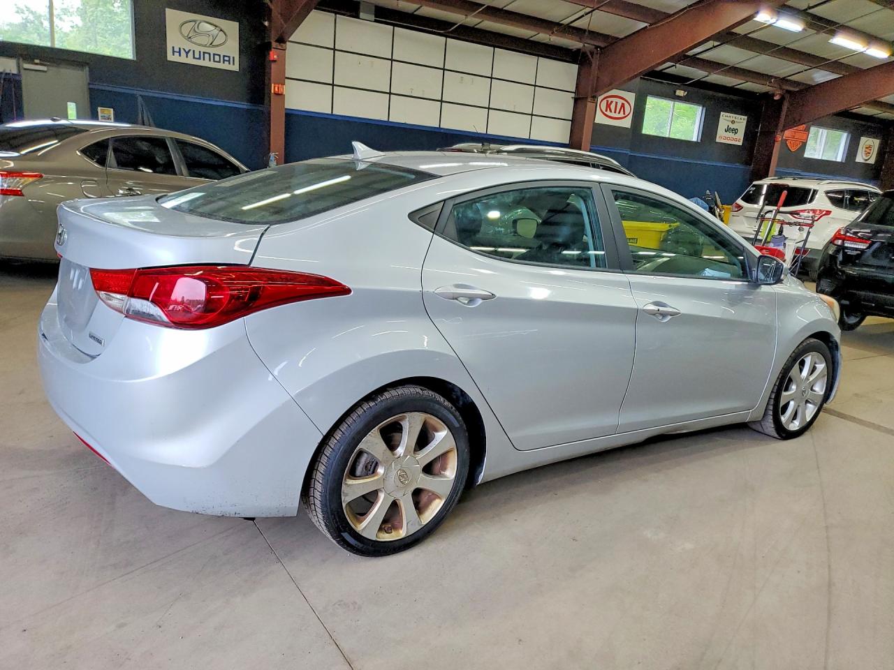 2013 HYUNDAI ELANTRA