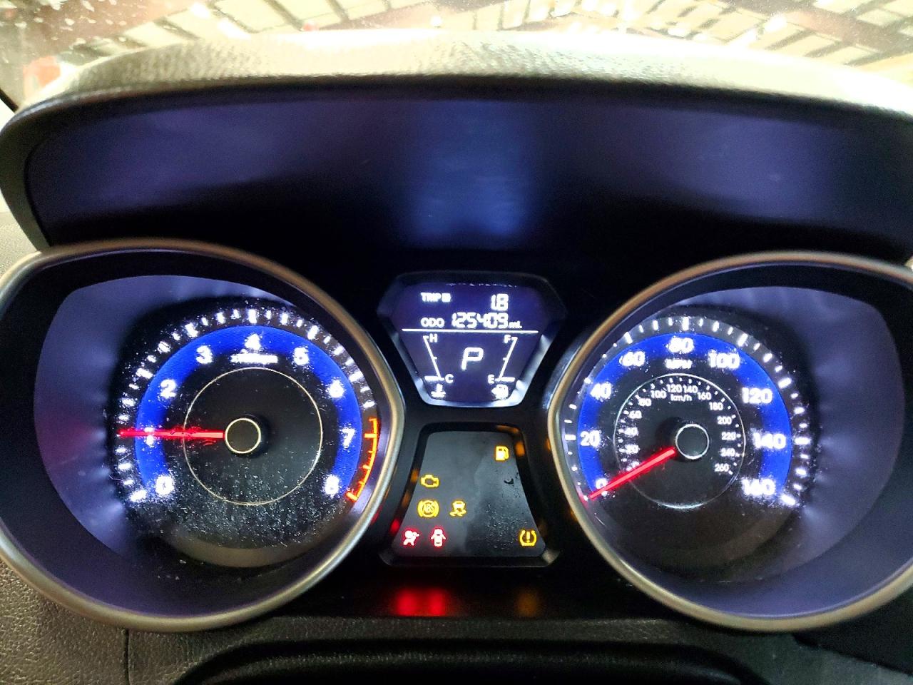 2013 HYUNDAI ELANTRA