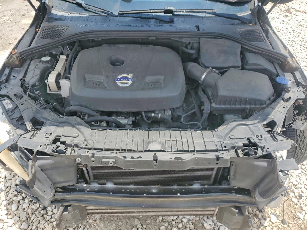 2015 VOLVO S60