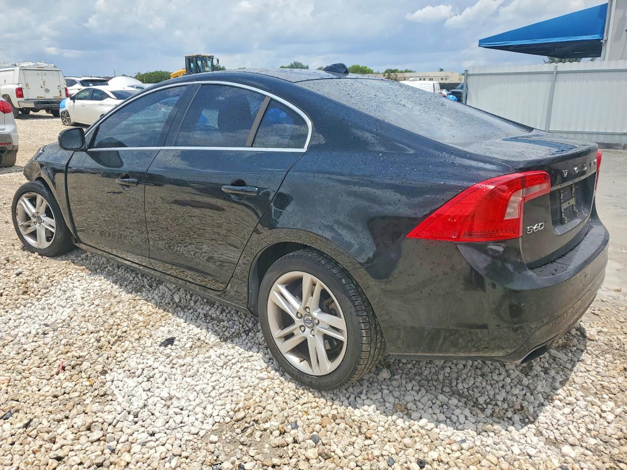 2015 VOLVO S60
