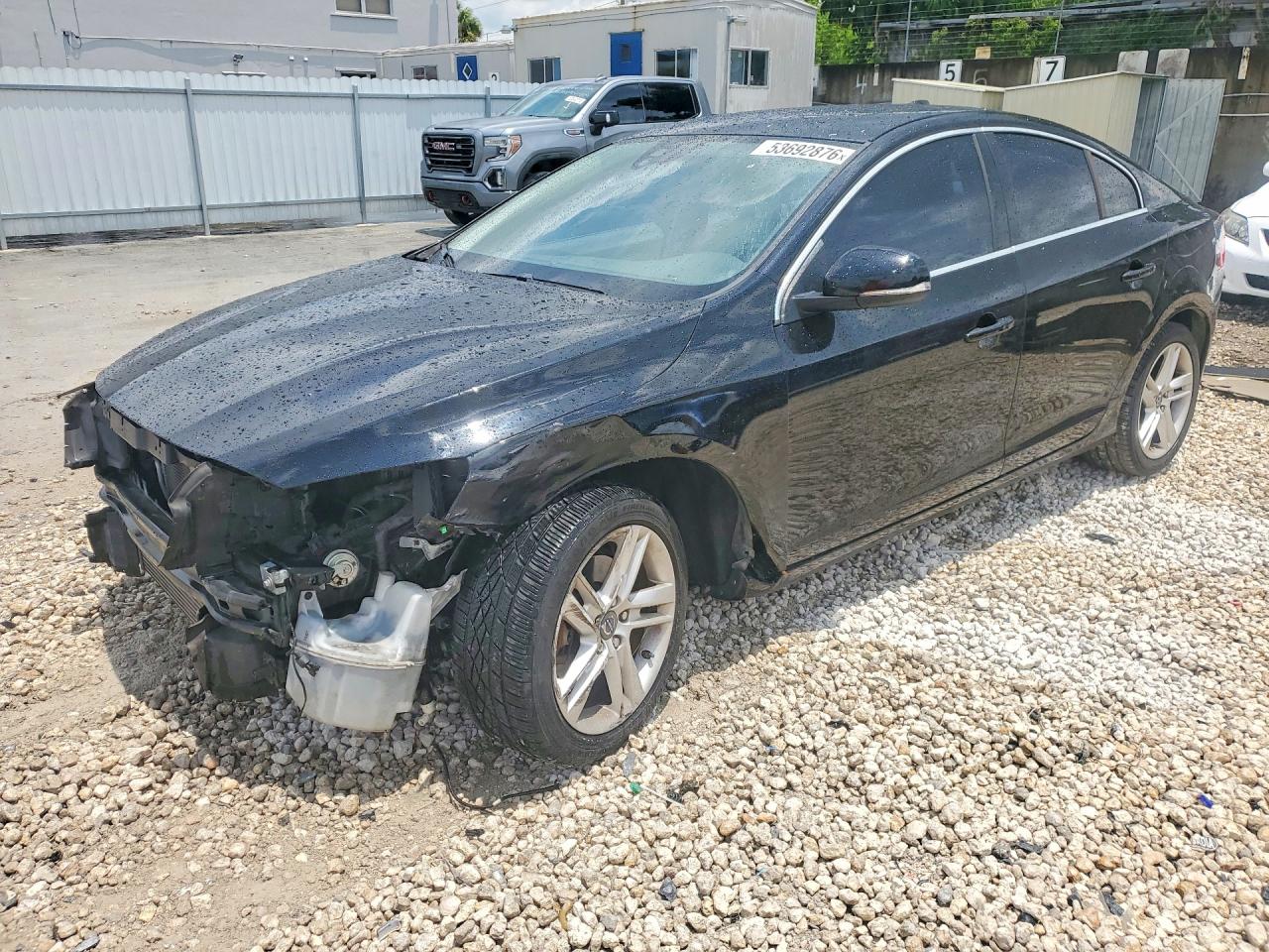 2015 VOLVO S60