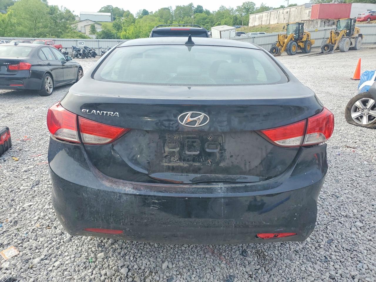 2013 HYUNDAI ELANTRA