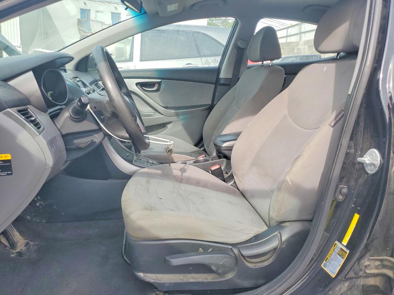 2013 HYUNDAI ELANTRA