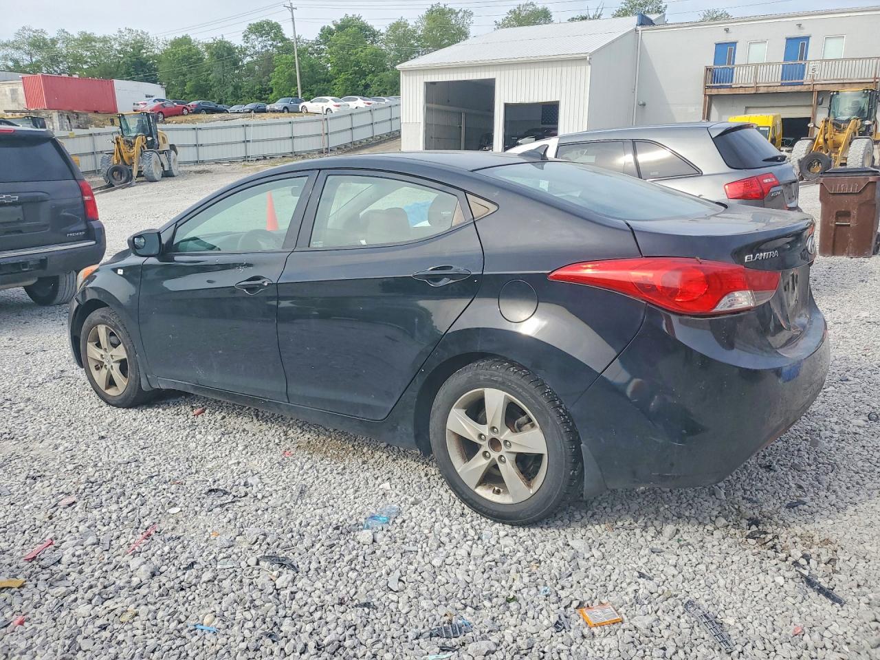 2013 HYUNDAI ELANTRA