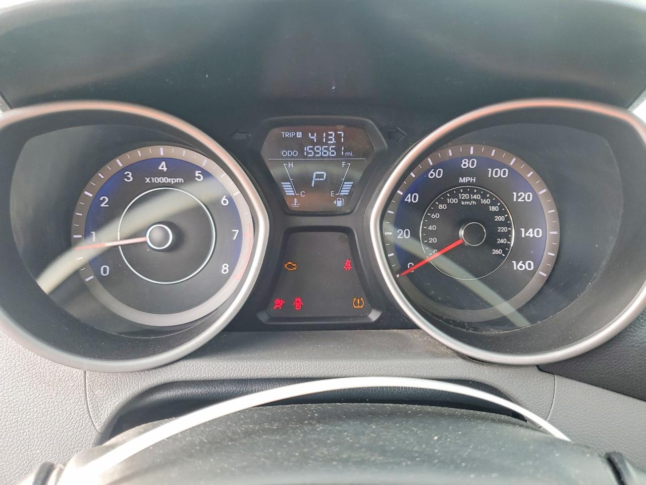 2013 HYUNDAI ELANTRA