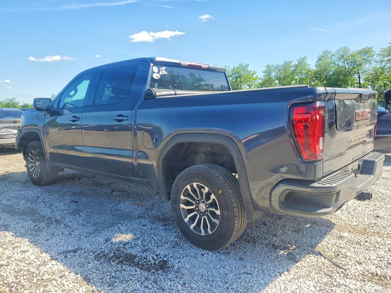 2021 GMC SIERRA