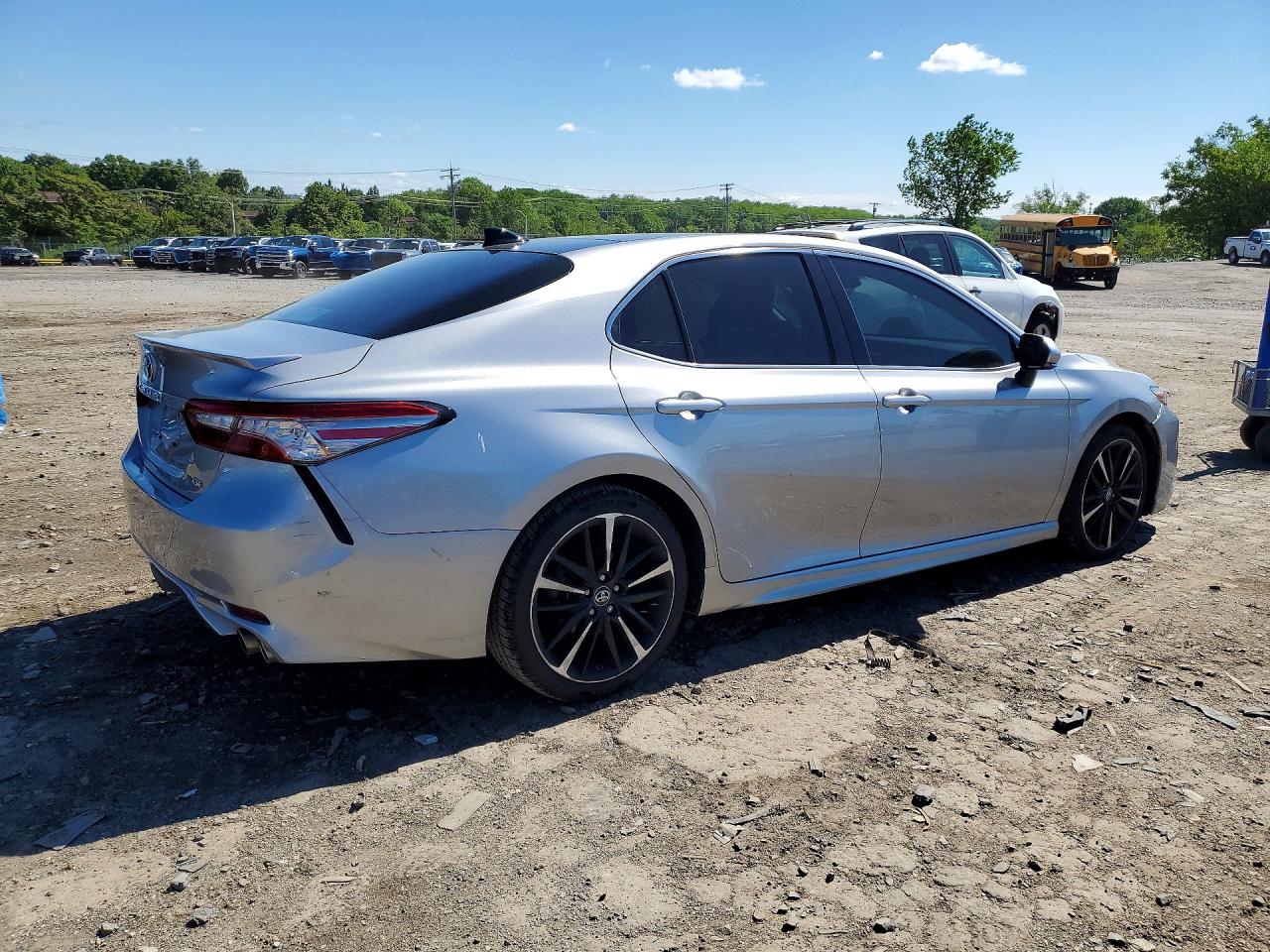 2019 TOYOTA CAMRY