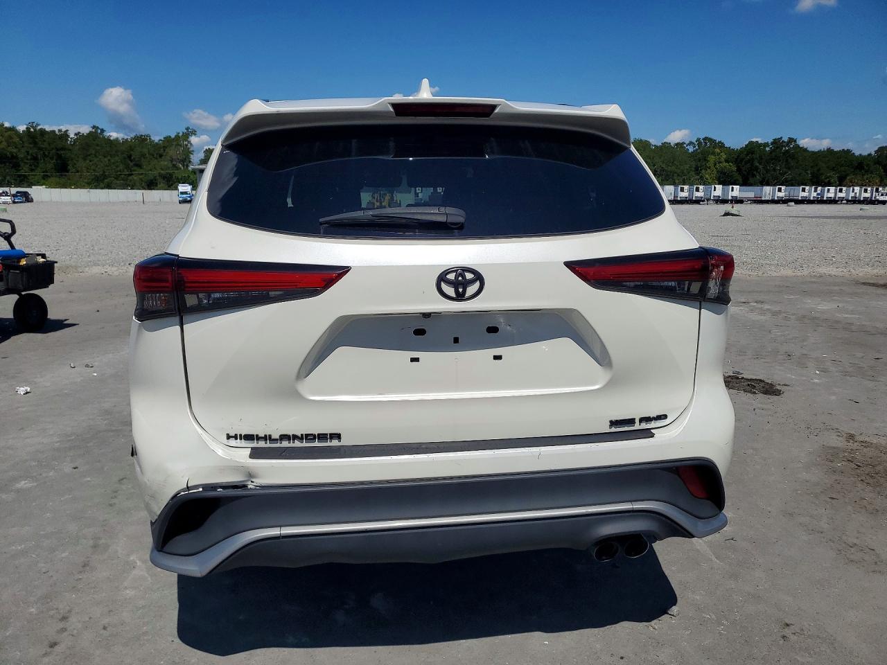 2021 TOYOTA HIGHLANDER