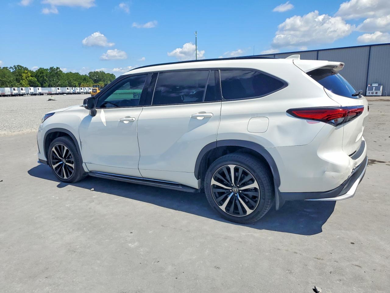 2021 TOYOTA HIGHLANDER