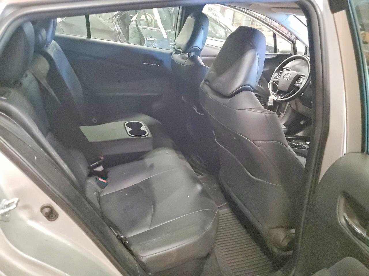 2022 TOYOTA PRIUS