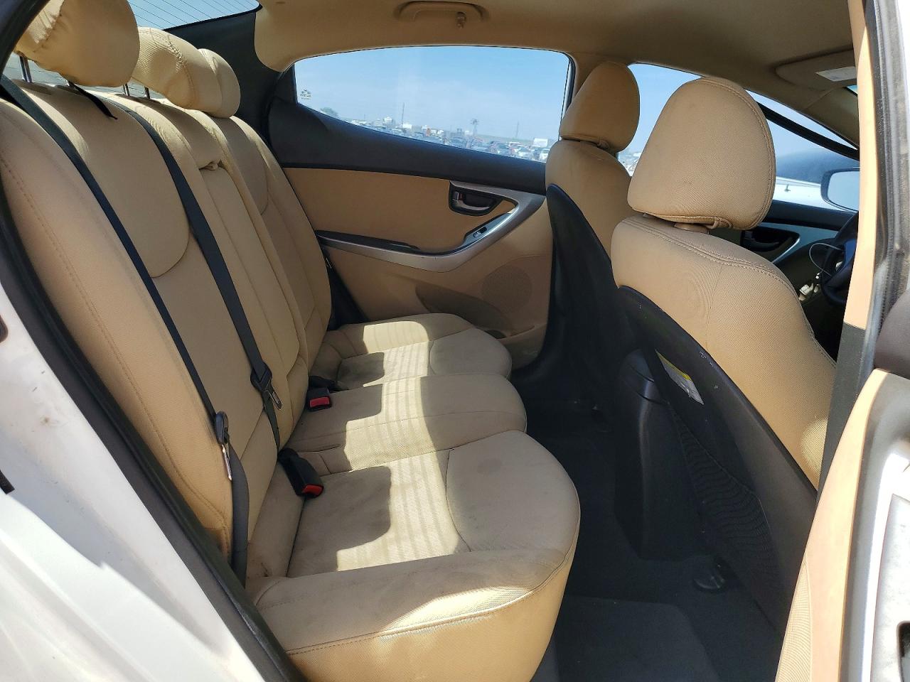 2013 HYUNDAI ELANTRA