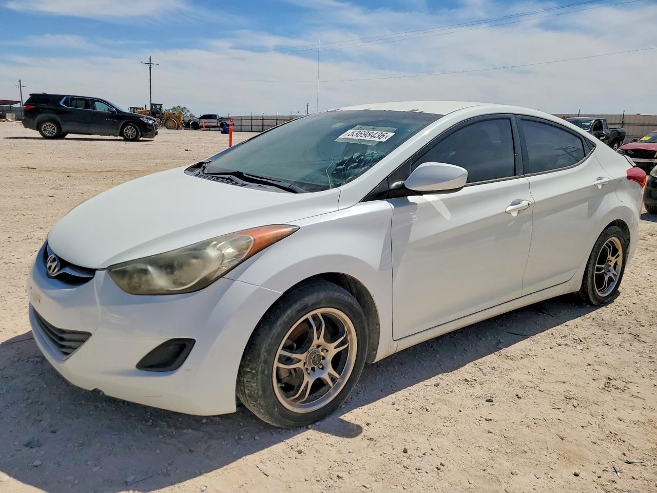 2013 HYUNDAI ELANTRA