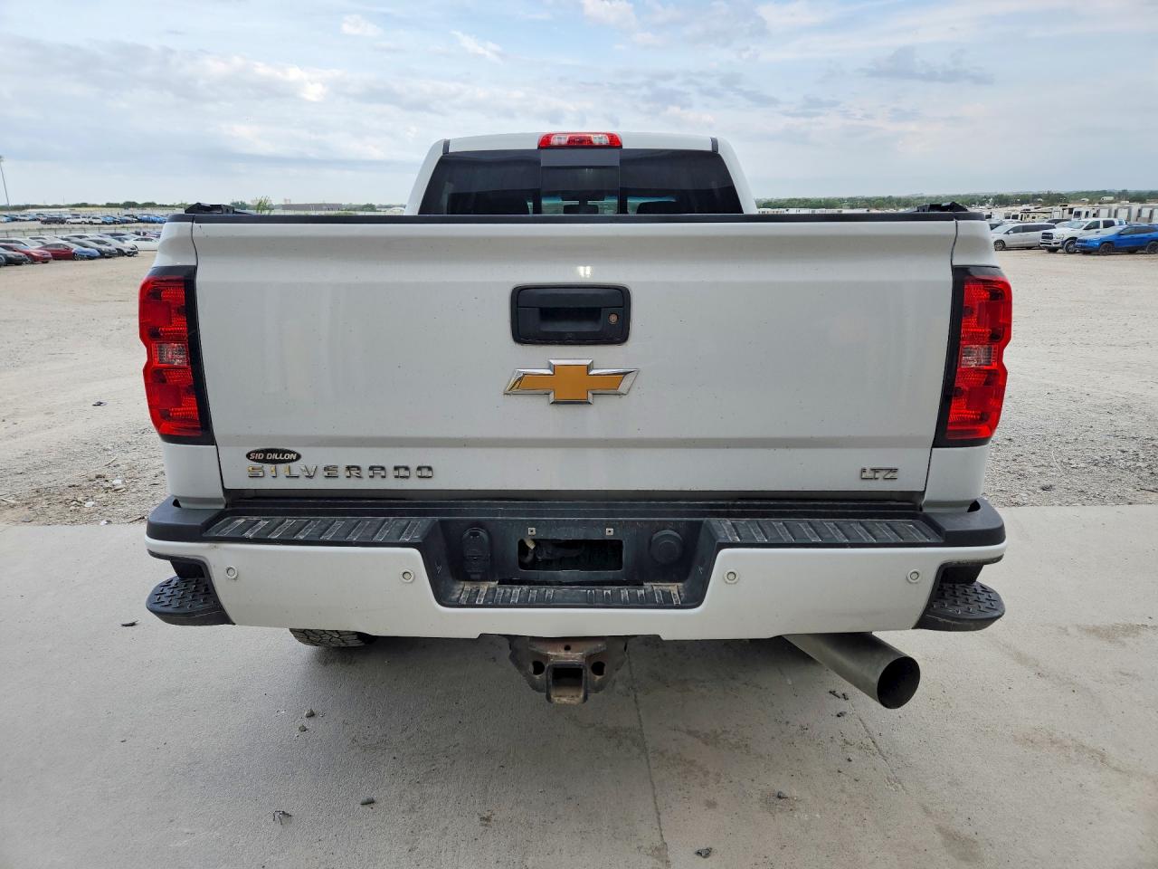 2017 CHEVROLET SILVERADO