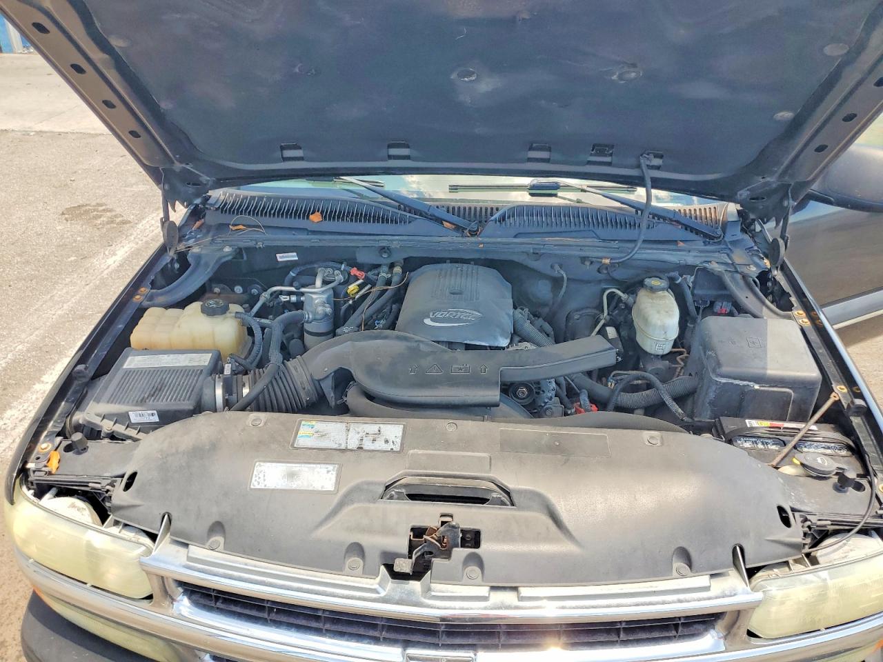 2004 CHEVROLET TAHOE