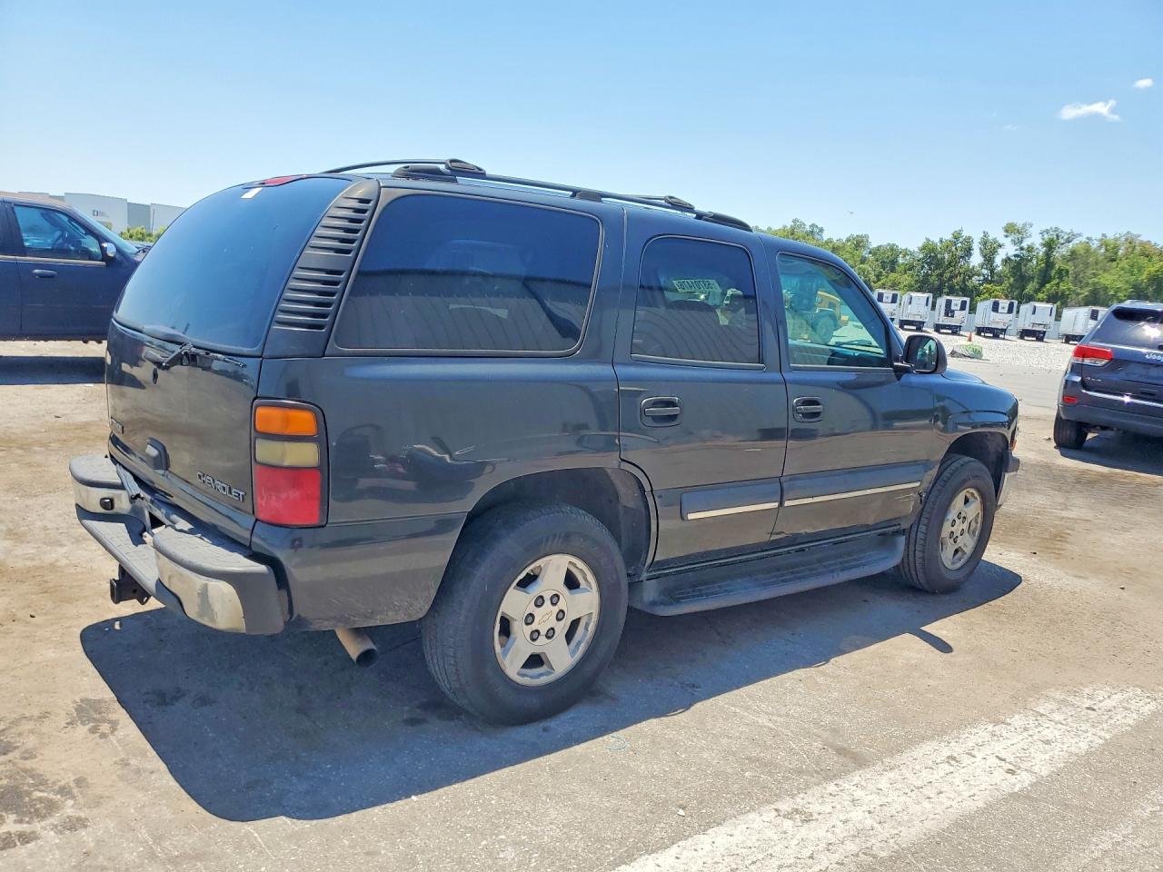2004 CHEVROLET TAHOE