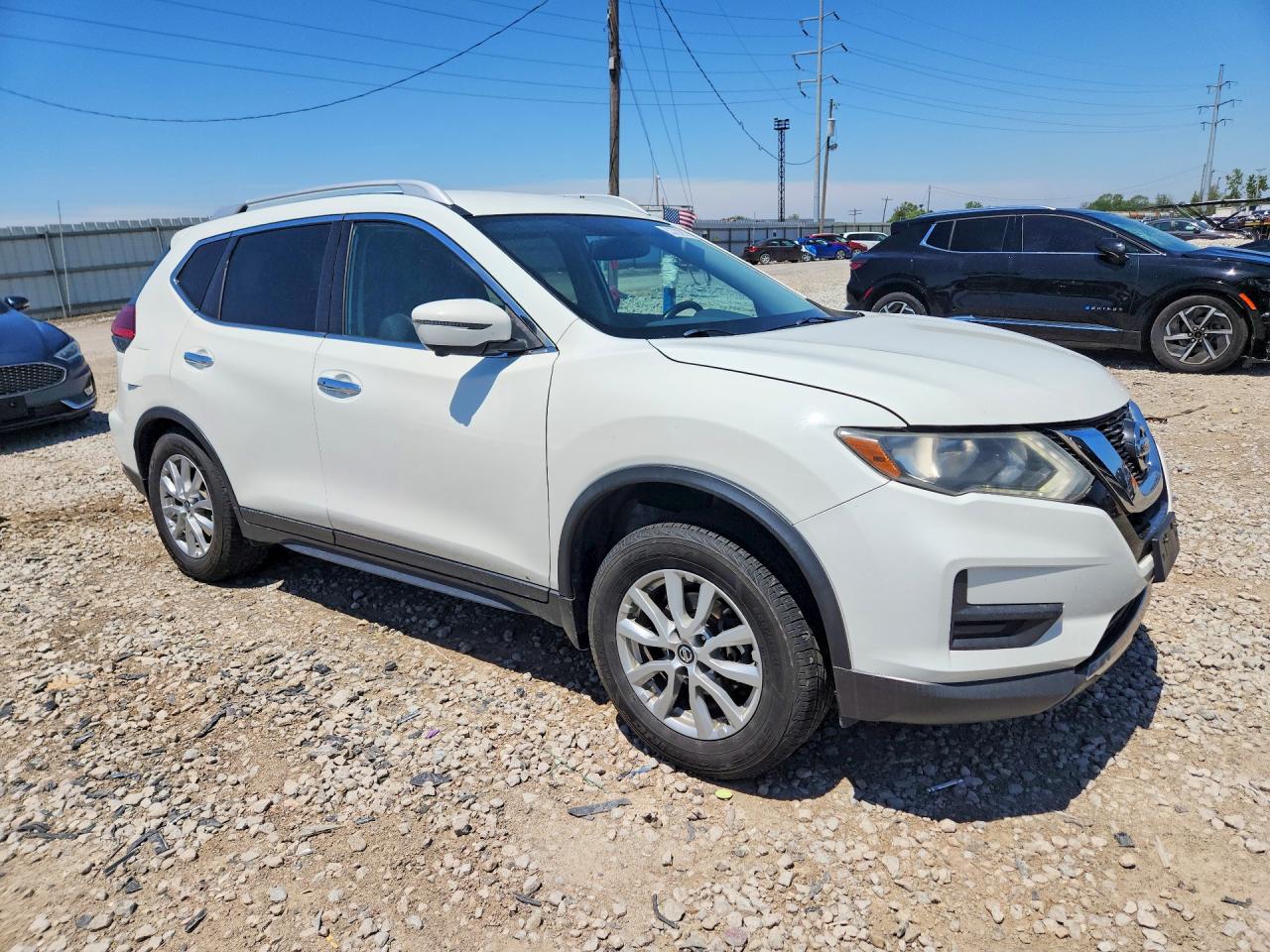 2017 NISSAN ROGUE
