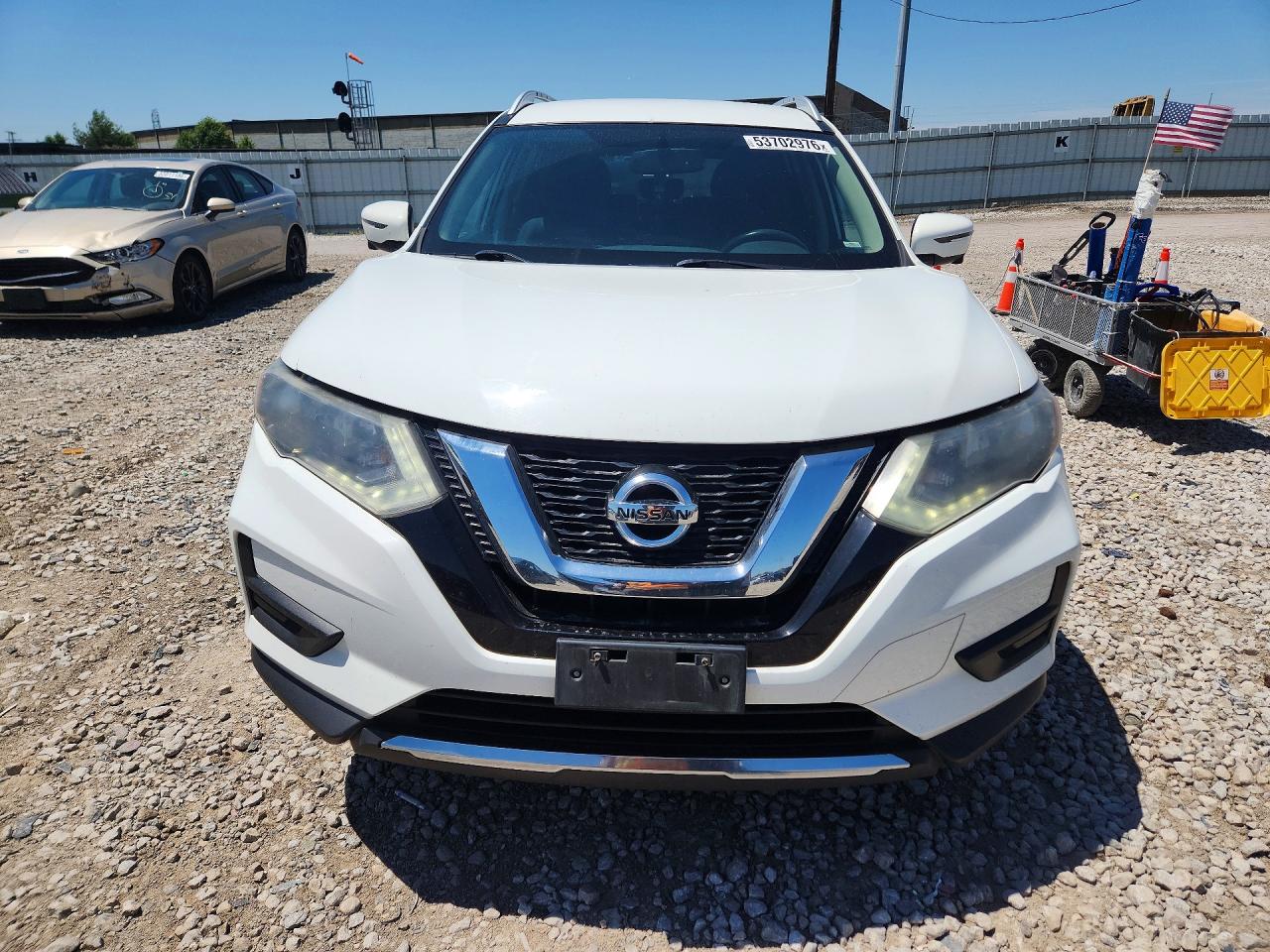 2017 NISSAN ROGUE