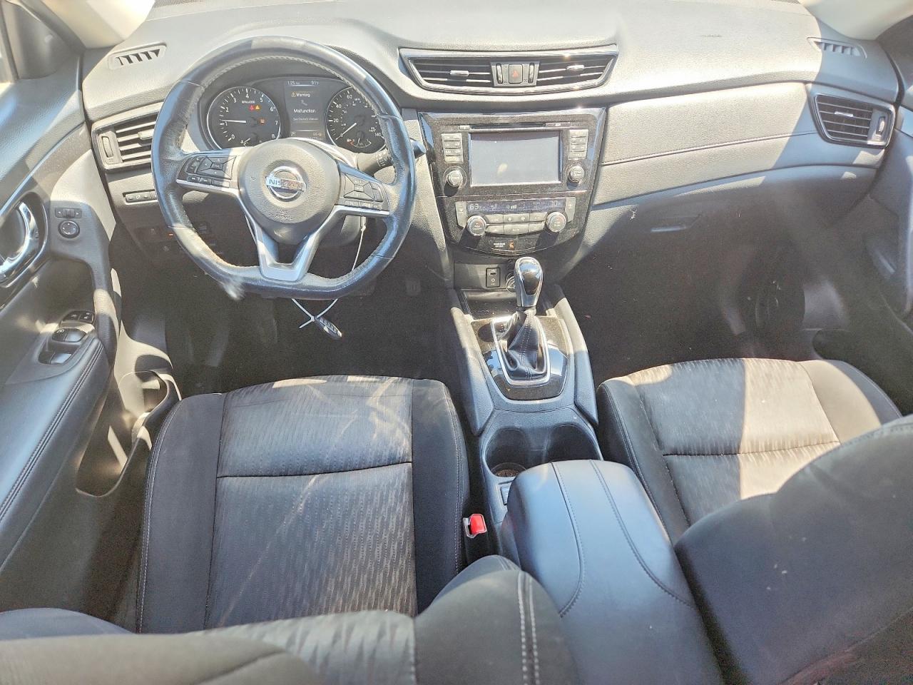 2017 NISSAN ROGUE