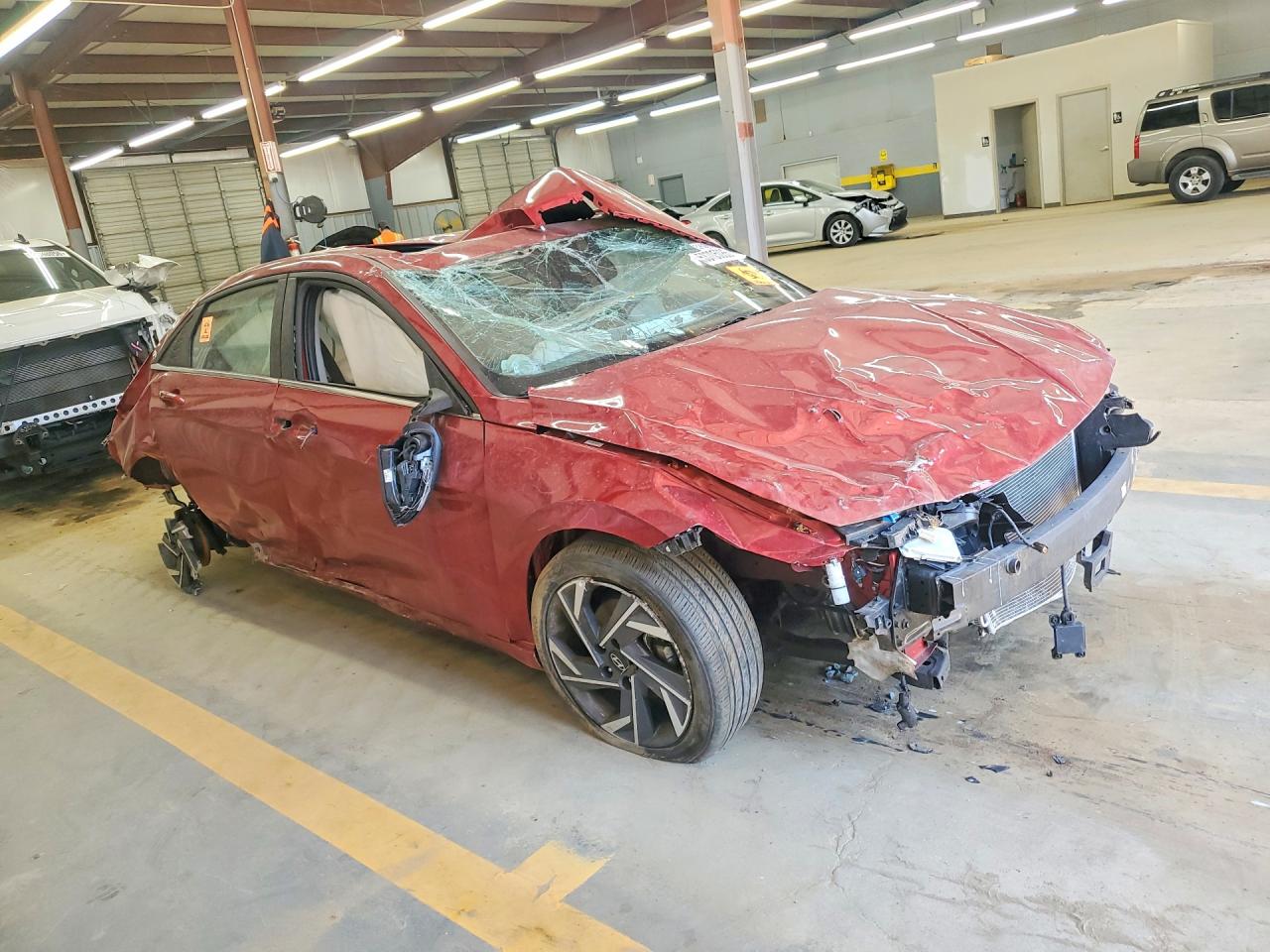 2025 HYUNDAI ELANTRA