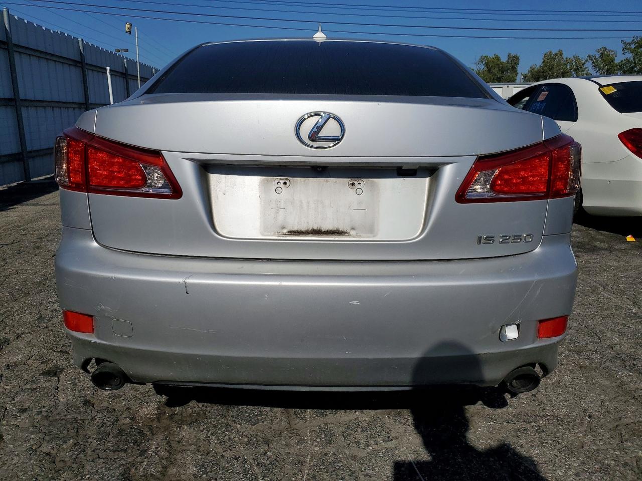 2011 LEXUS IS