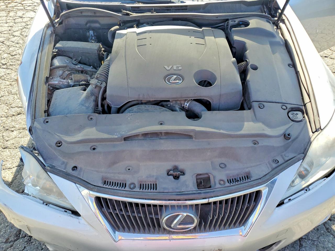 2011 LEXUS IS