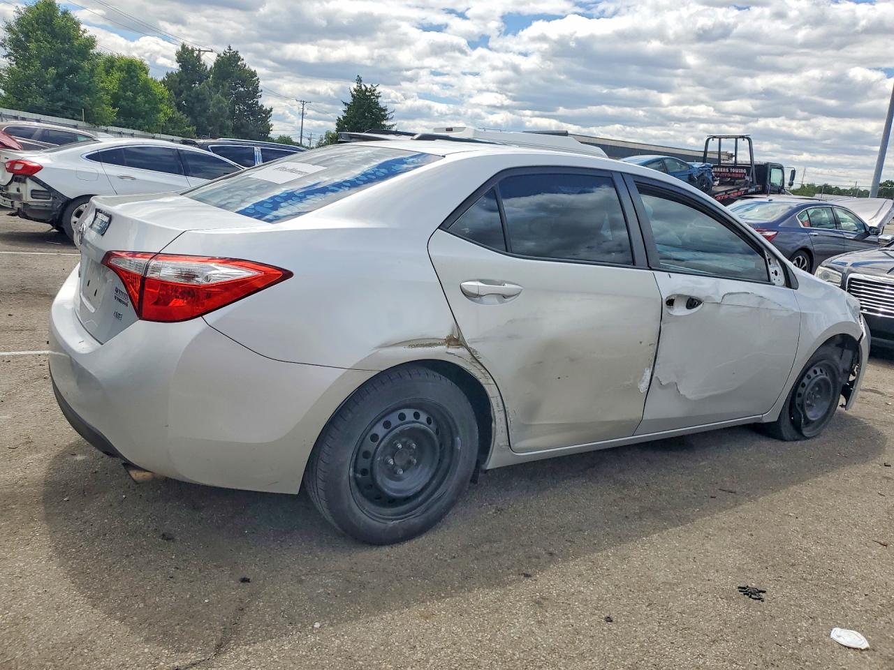 2015 TOYOTA COROLLA