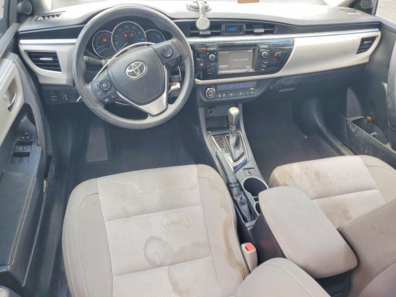 2015 TOYOTA COROLLA