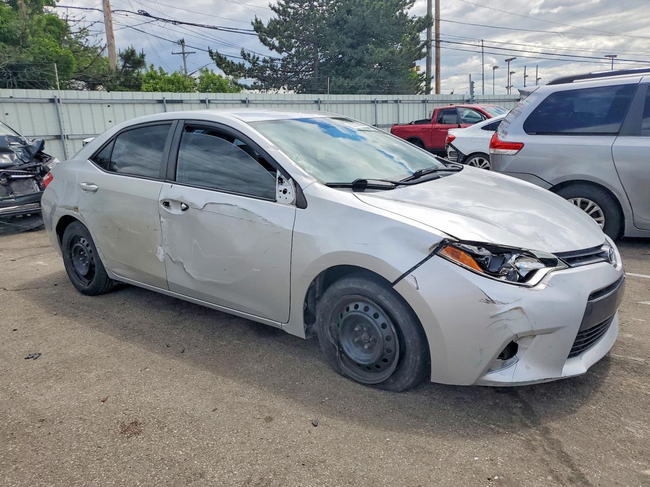 2015 TOYOTA COROLLA