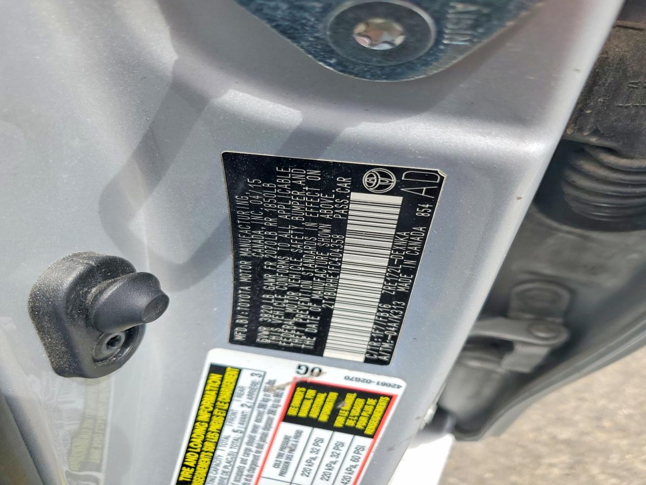 2015 TOYOTA COROLLA