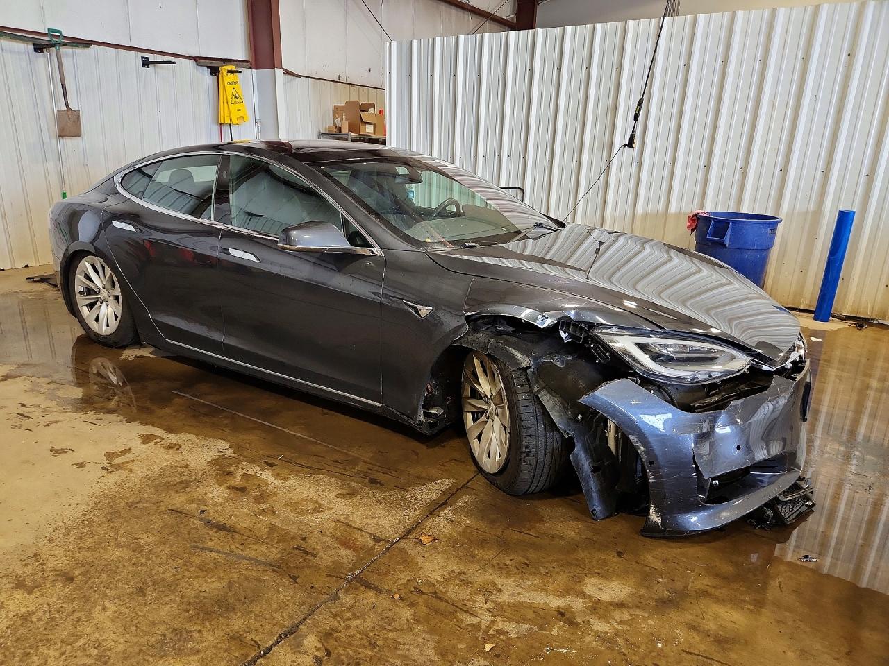 2016 TESLA MODEL S
