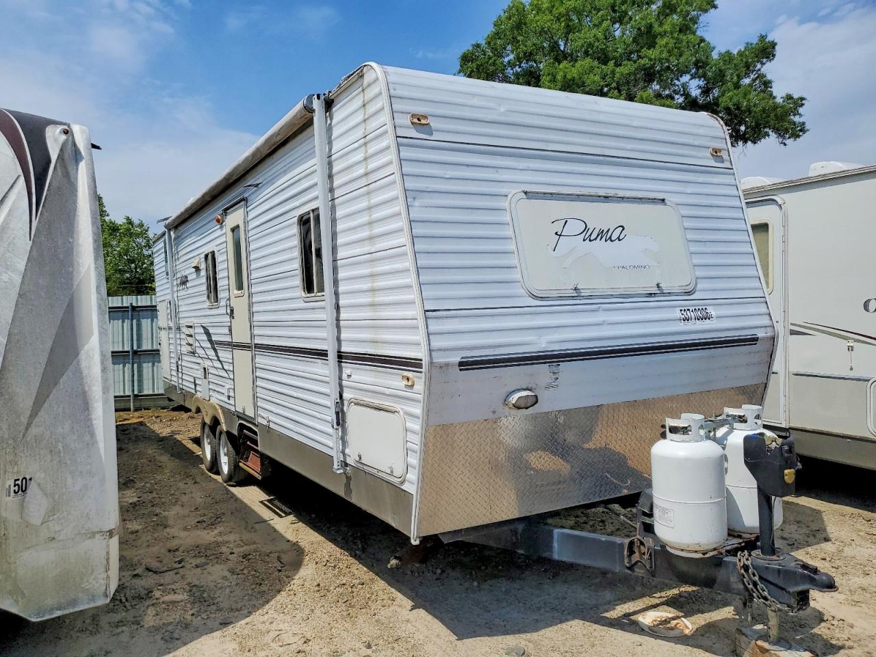 2004 VANGUARD TRAILER