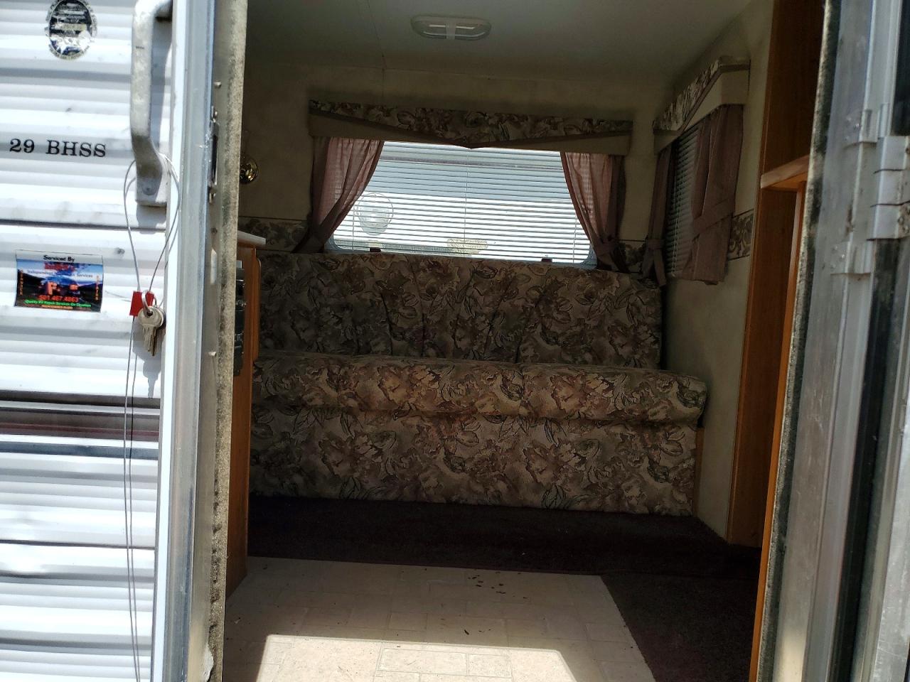 2004 VANGUARD TRAILER