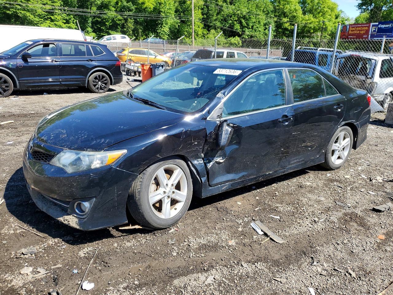 2014 TOYOTA CAMRY