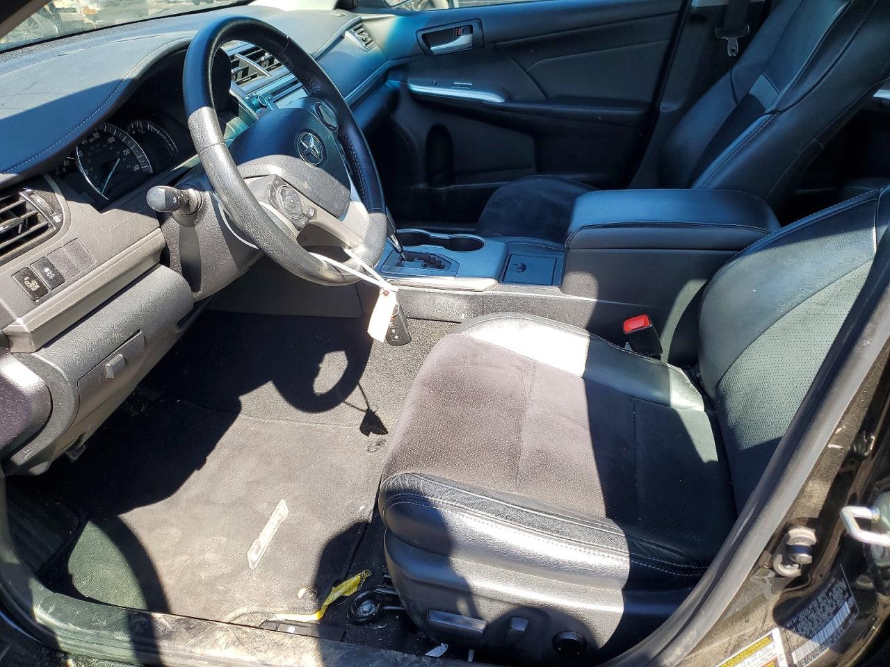 2014 TOYOTA CAMRY