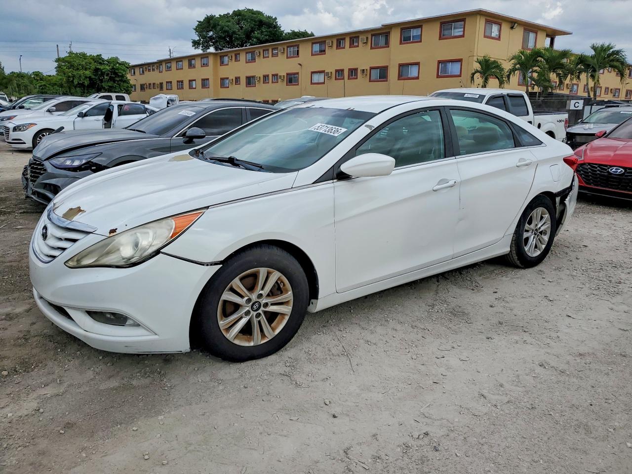 2013 HYUNDAI SONATA