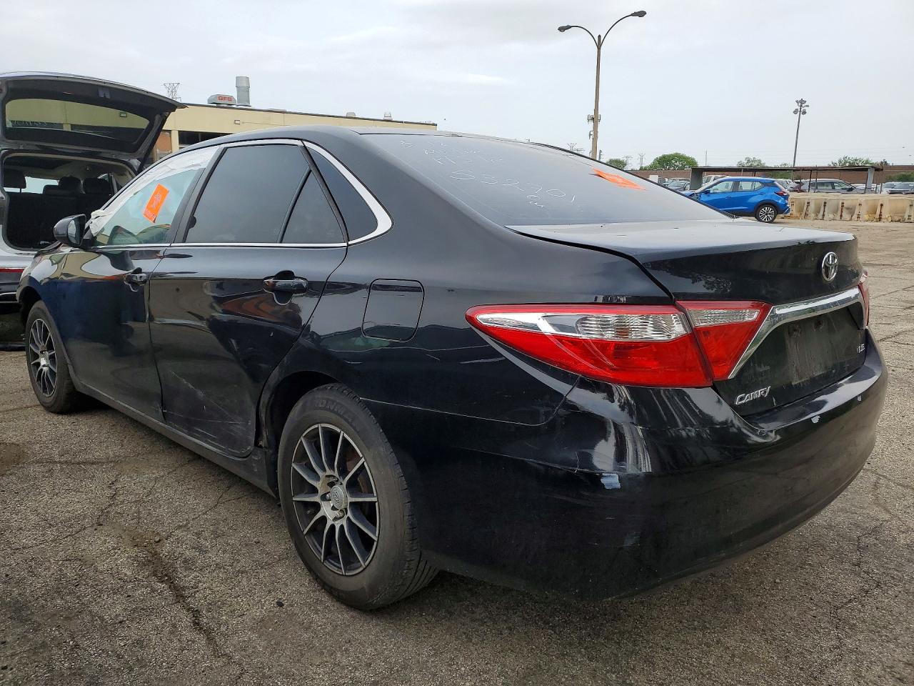 2016 TOYOTA CAMRY
