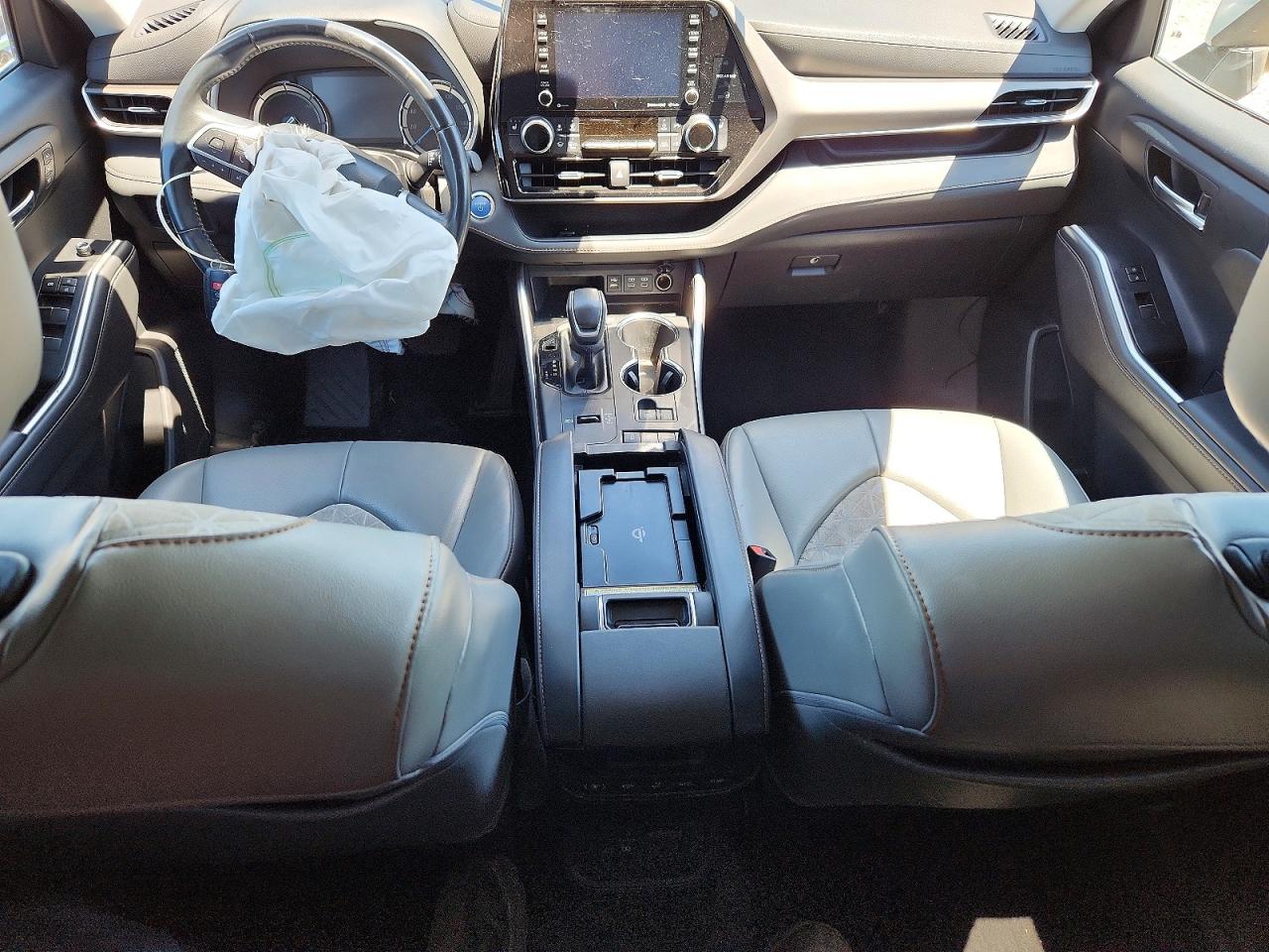 2022 TOYOTA HIGHLANDER