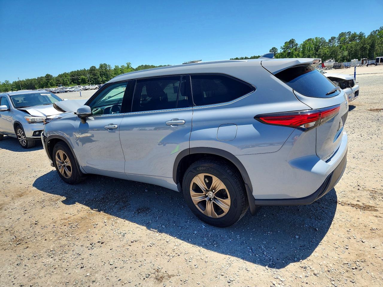 2022 TOYOTA HIGHLANDER