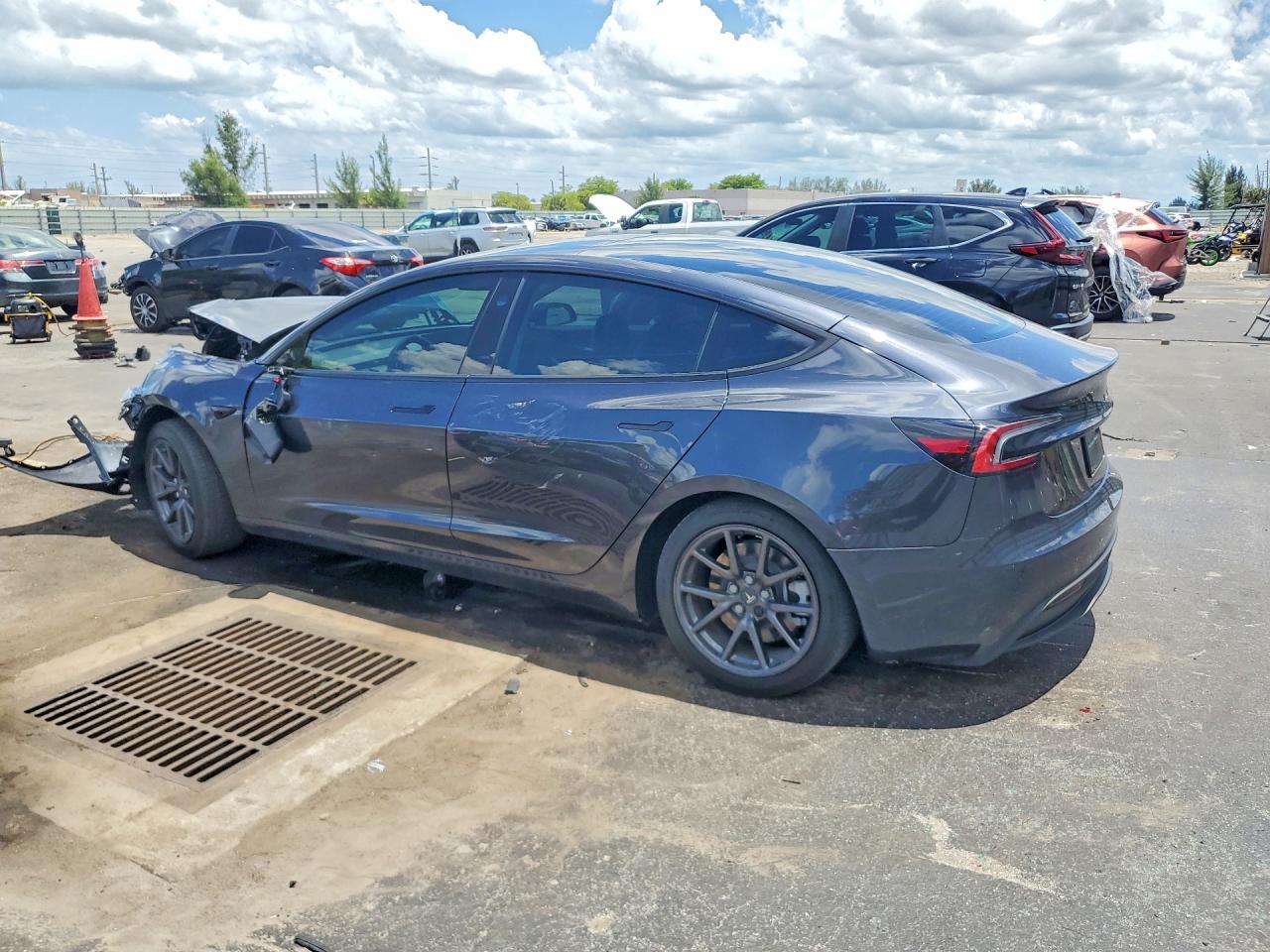 2026 TESLA MODEL 3