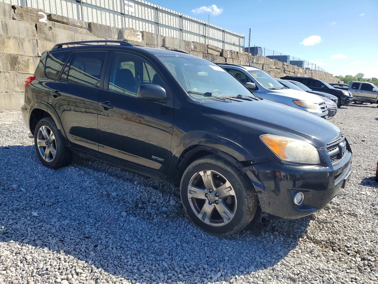 2011 TOYOTA RAV4