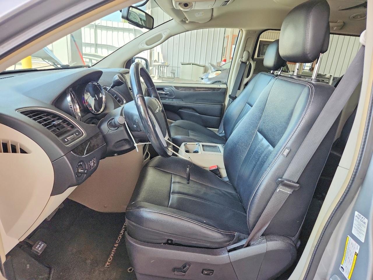 2014 CHRYSLER MINIVAN