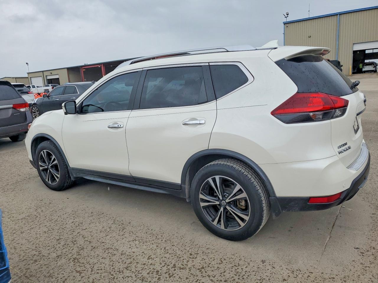 2019 NISSAN ROGUE
