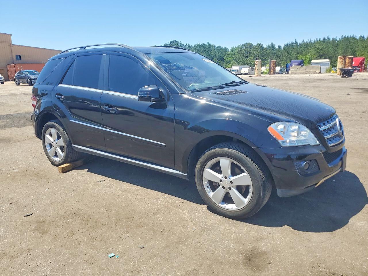 2011 MERCEDES-BENZ M-CLASS