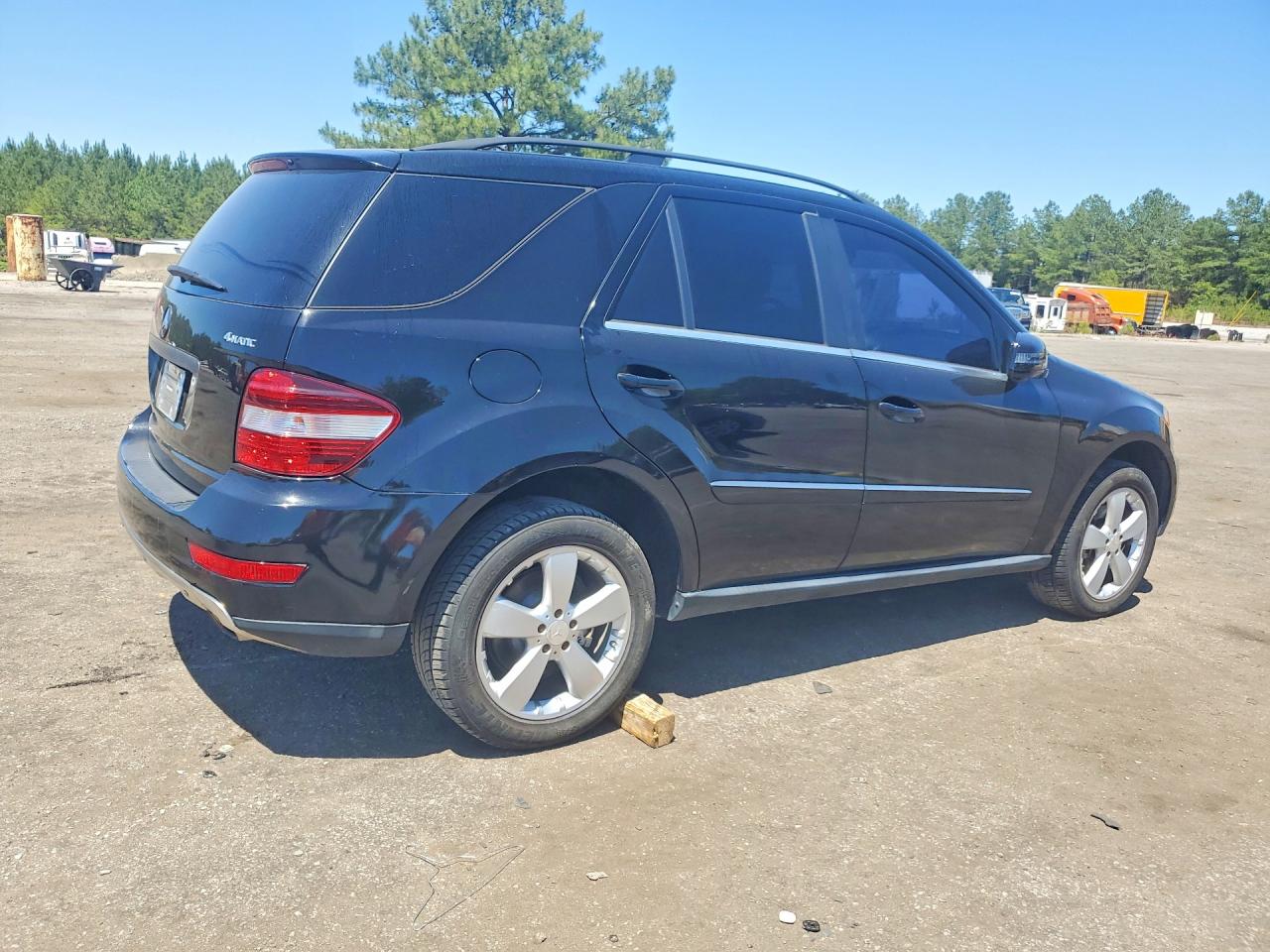 2011 MERCEDES-BENZ M-CLASS