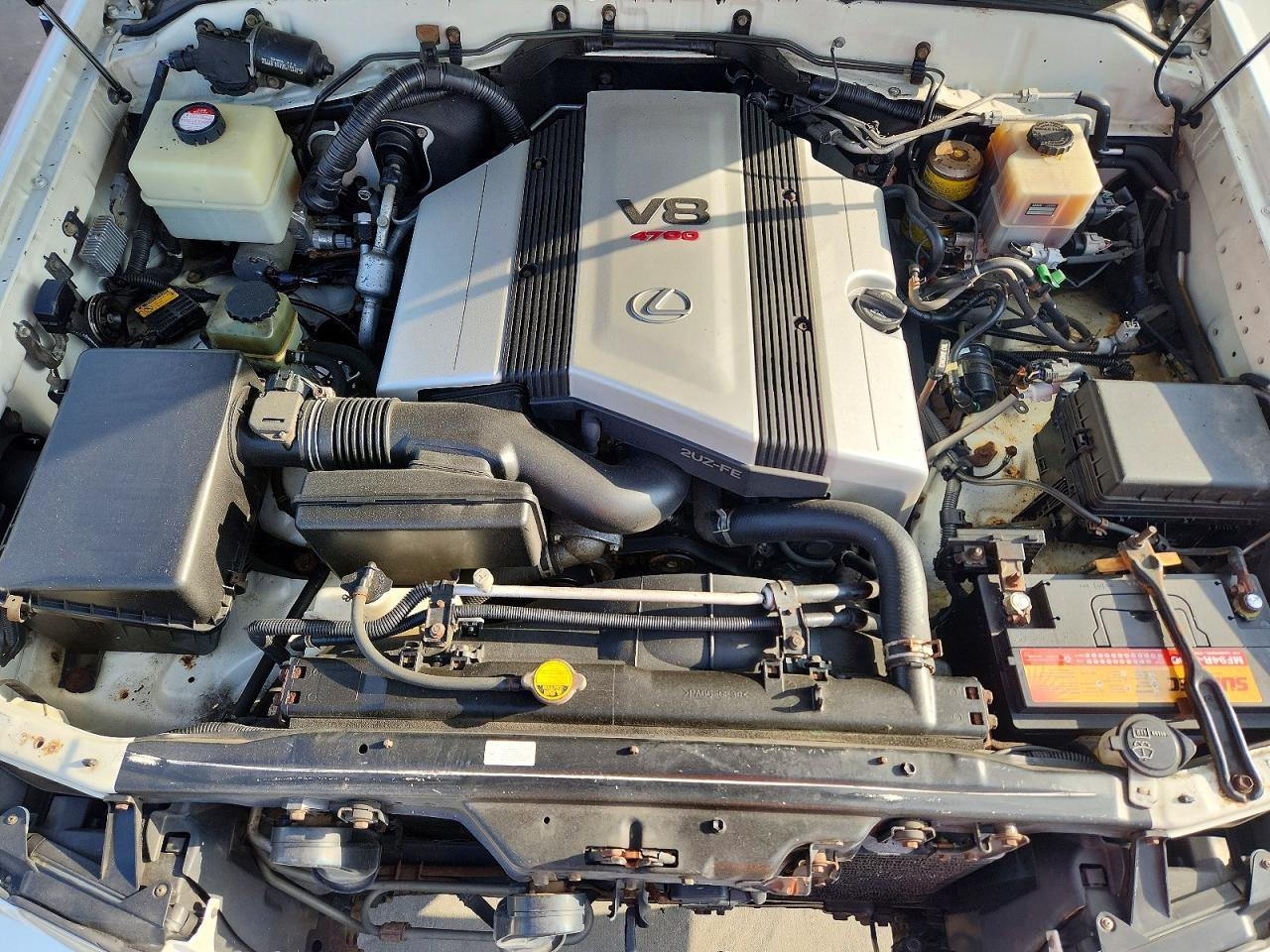 2004 LEXUS LX470