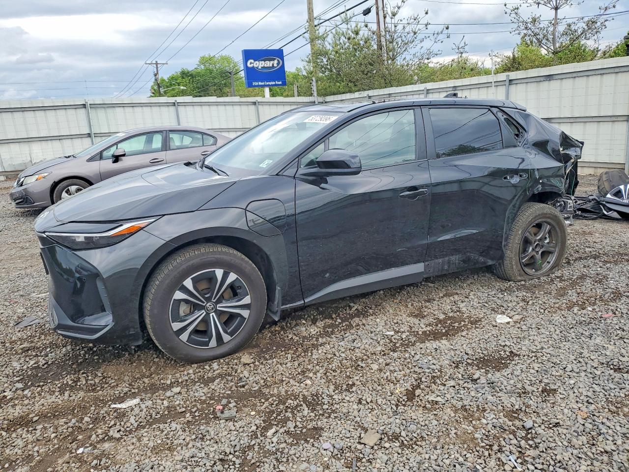 2025 TOYOTA BZ4X XLE