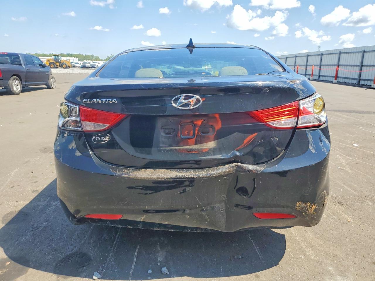 2013 HYUNDAI ELANTRA