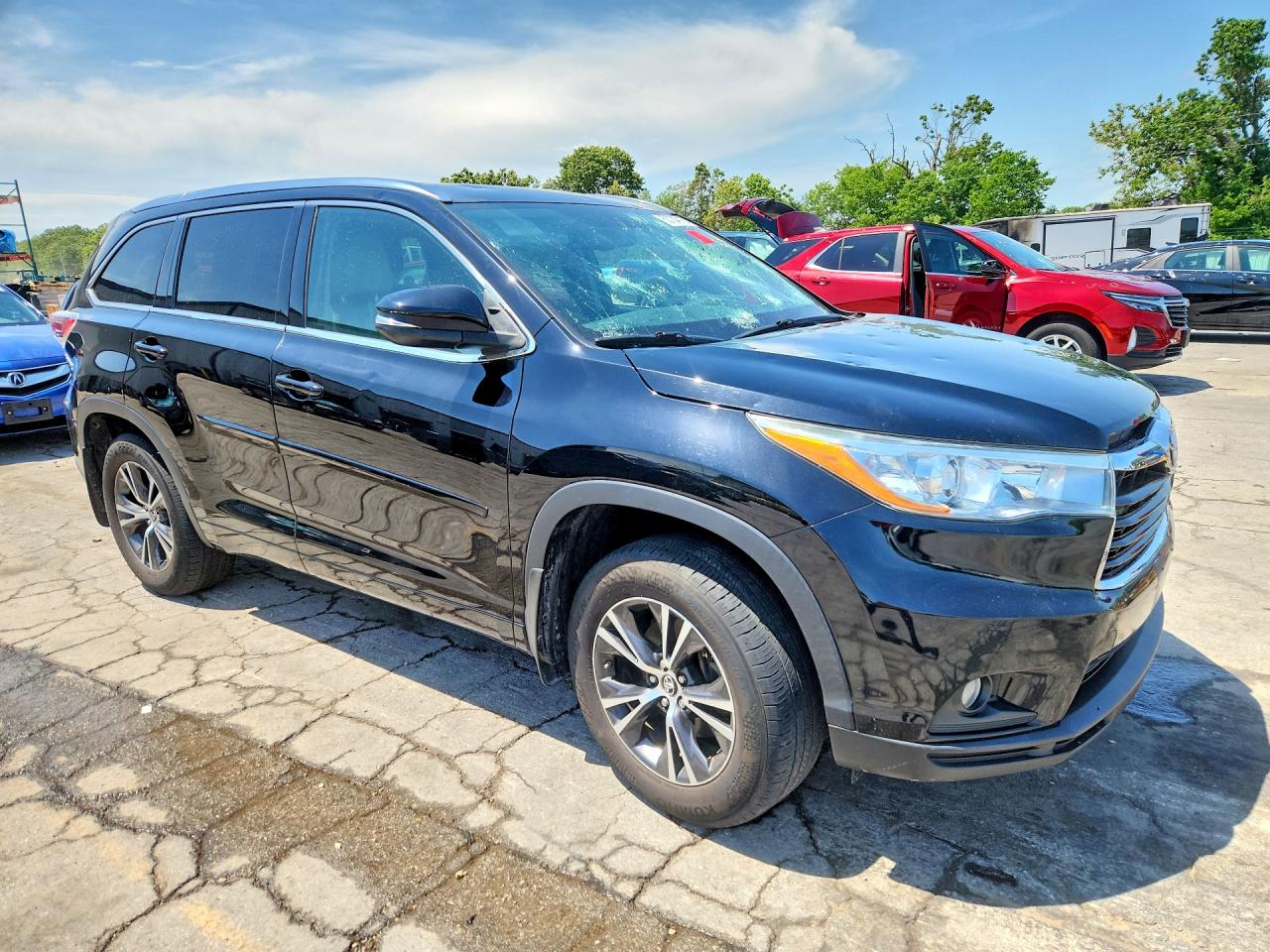 2016 TOYOTA HIGHLANDER