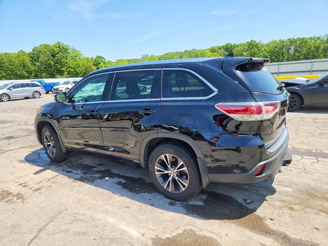 2016 TOYOTA HIGHLANDER